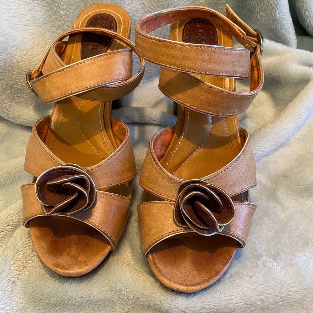 Fossil Leather Wooden Heel Platform Sandals
